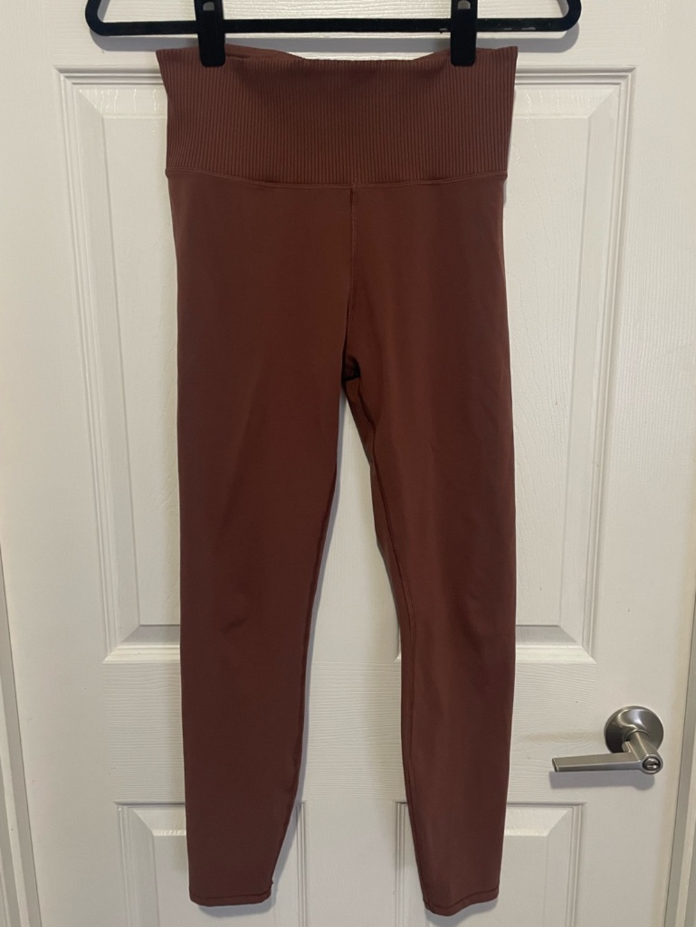 Vuori Ribbed High-Rise Leggings — Rust Brown